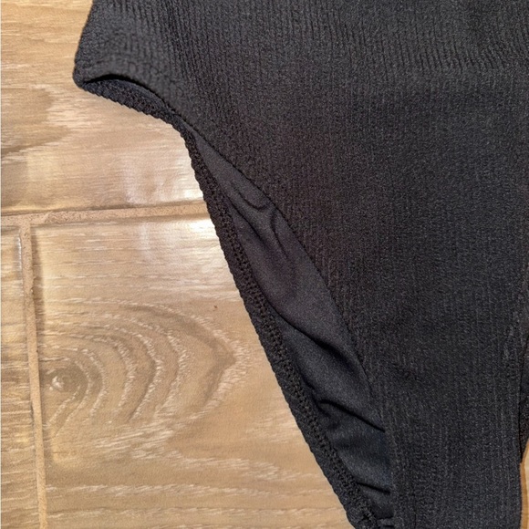 BLACK COTTON ON TEXTURED SCOOP NECK ONE PIECE SWIMSUIT CHEEKY BOTTOM XS - Picture 8 of 10